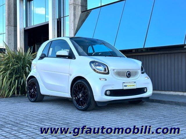 SMART ForTwo 90 Turbo twinamic Edition * CAMERA * LED * NAVI *