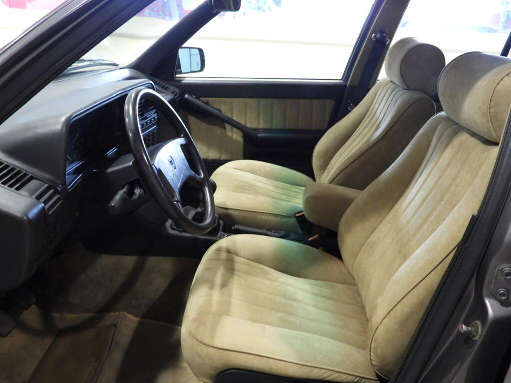 Lancia Thema Berlina 2.0 Turbo IE