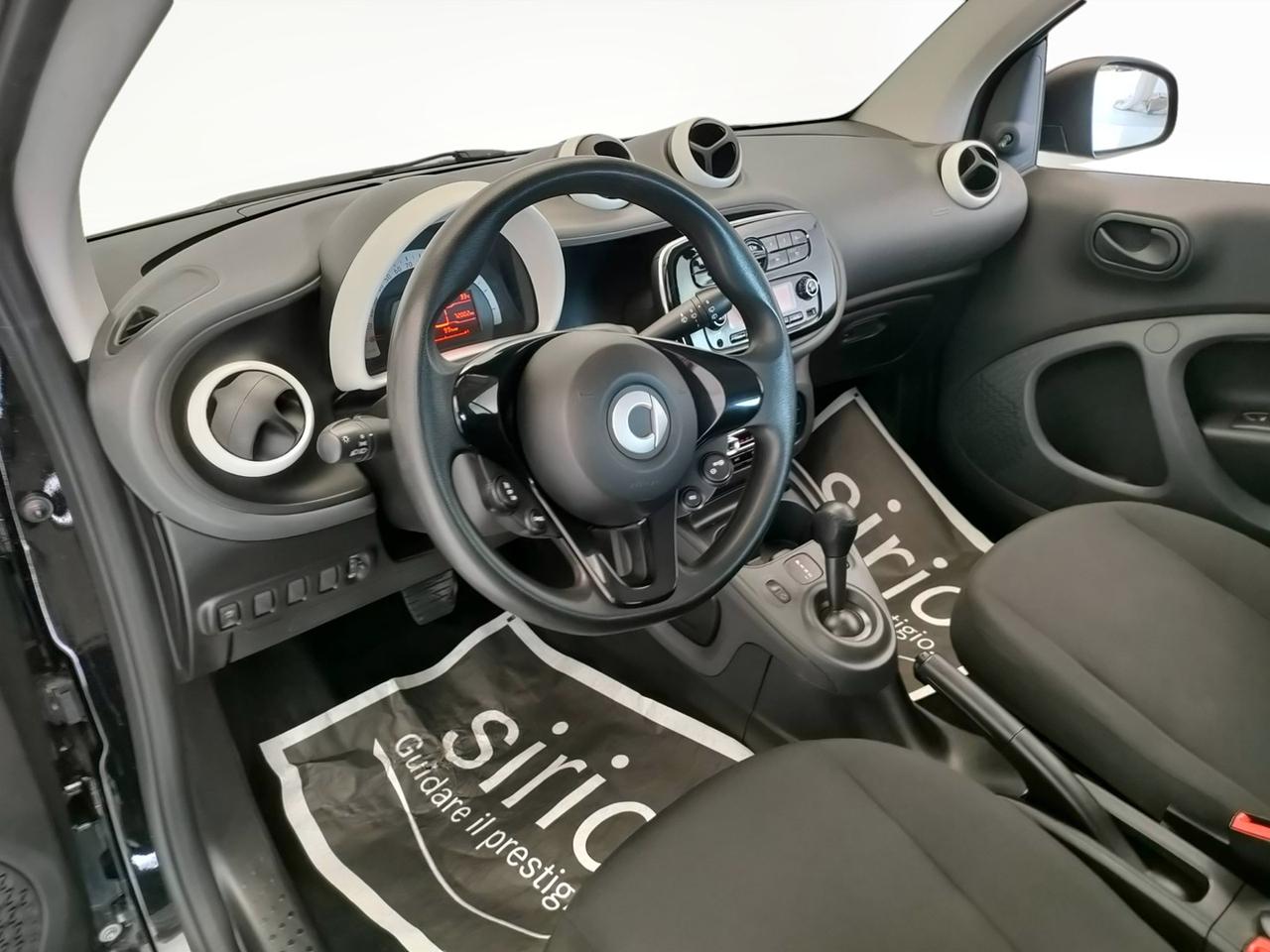 SMART Fortwo III 2015 - Fortwo 1.0 Youngster 71cv twinamic my18