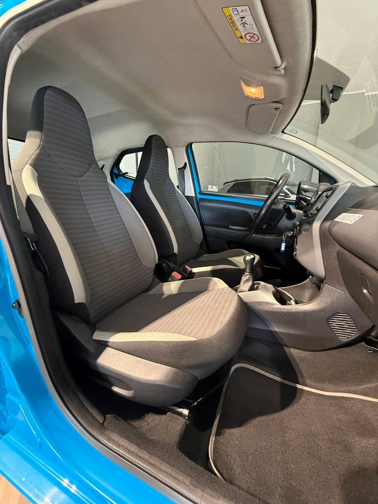 Toyota Aygo Connect 1.0 VVT-i 72 CV 5 porte x-clusiv