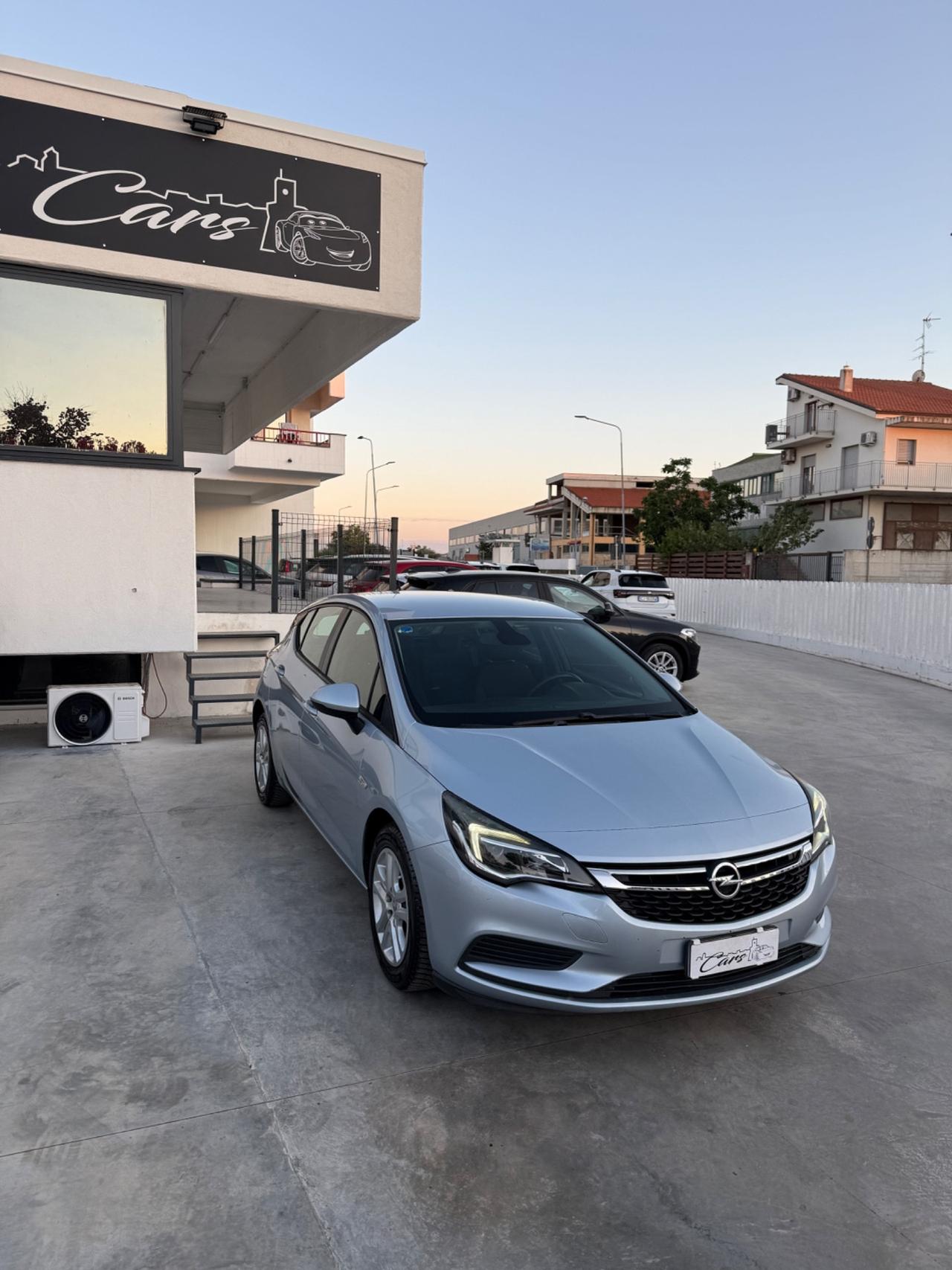 Opel Astra 1.0 Turbo ecoFLEX Start&Stop 5 porte Innovation
