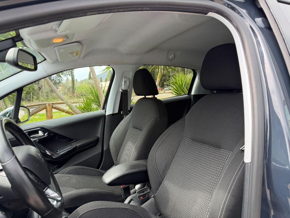 PEUGEOT - 208 - BlueHDi 100 5p. Allure