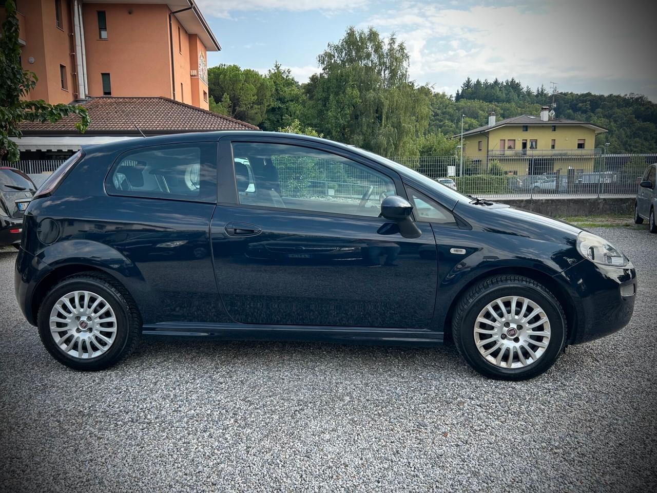 Fiat Punto 1.2 , 3p. - UNIPROPRIETAR.-NEOPATENTATI