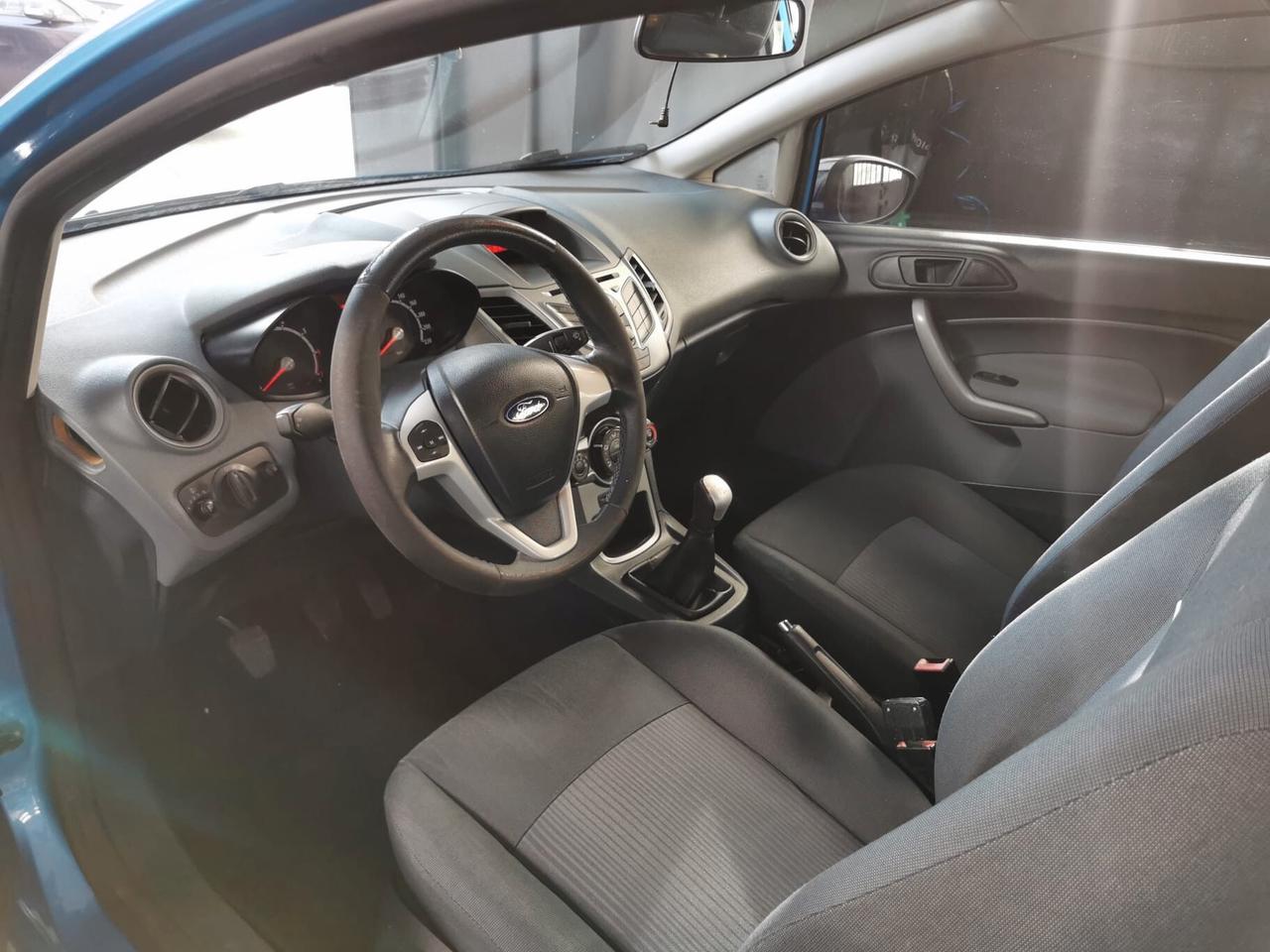 Ford Fiesta 1.2 82CV 3p Titanium GARANZIA 12 MESI