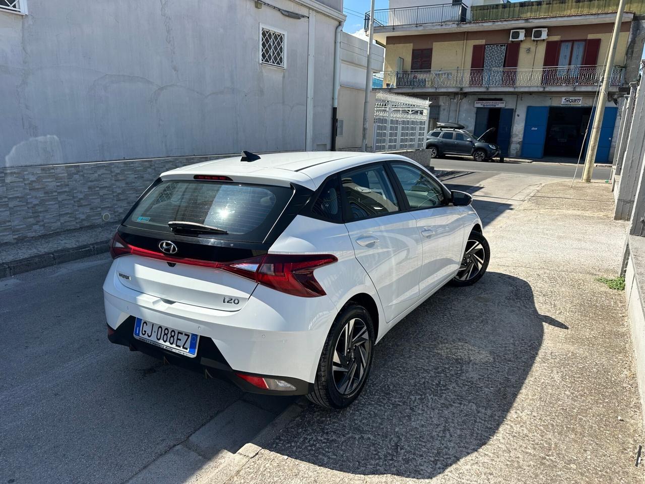 Hyundai i20 1.2 MPI MT Connectline 2022