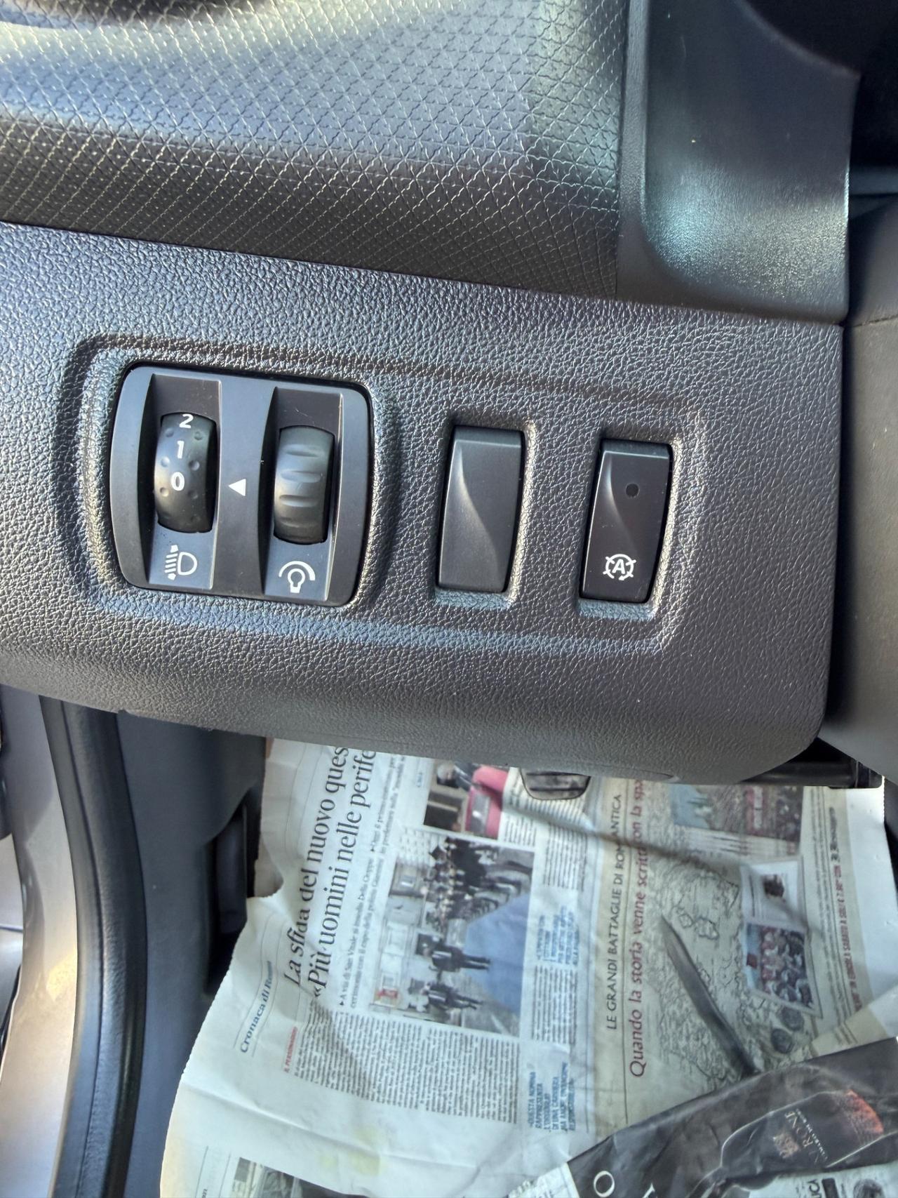 Renault Clio dCi 8V 75CV Autocarro 4 Posti