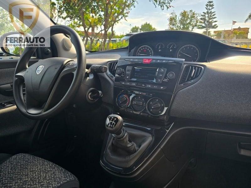LANCIA Y 1.0HYBRID 71CV GOLD PLUS