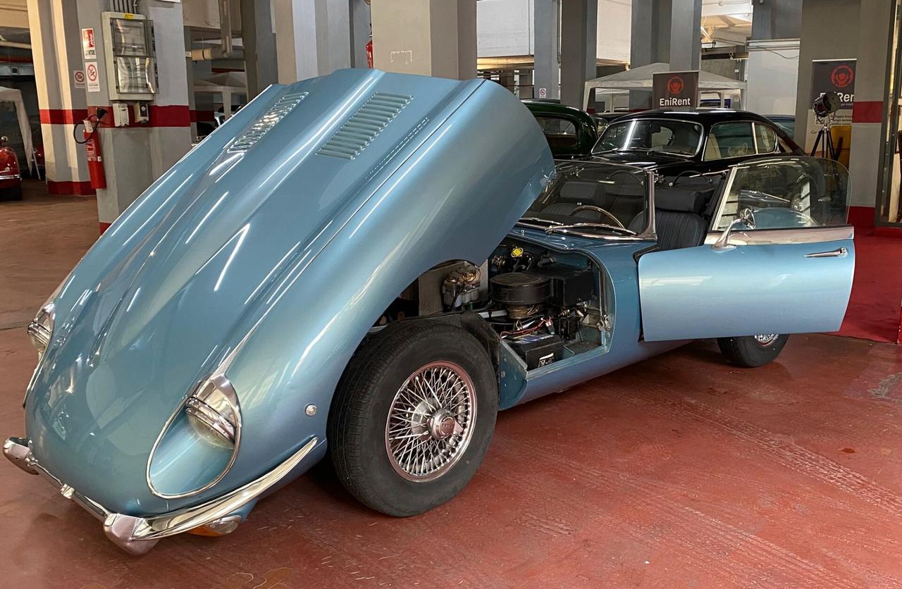 Jaguar E-Type 4.2