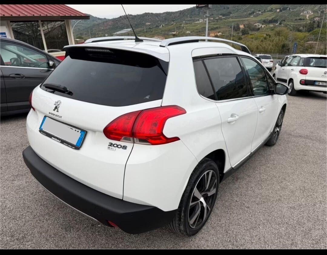 Peugeot 2008 1.6 e-HDi 92 CV "Allure" NAVI