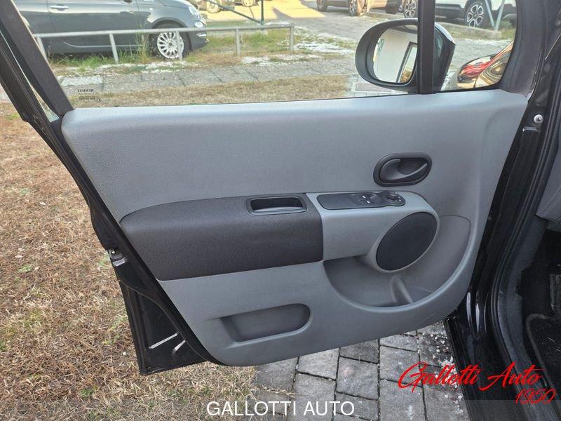 Renault Modus Grand Modus 1.2 16V 75CV