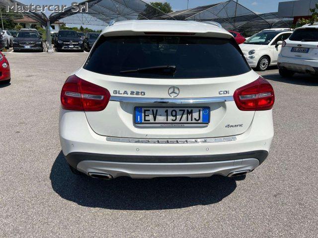 MERCEDES-BENZ GLA 220 GLA-X156 2014 d (cdi) Sport 4matic 170cv auto - EV
