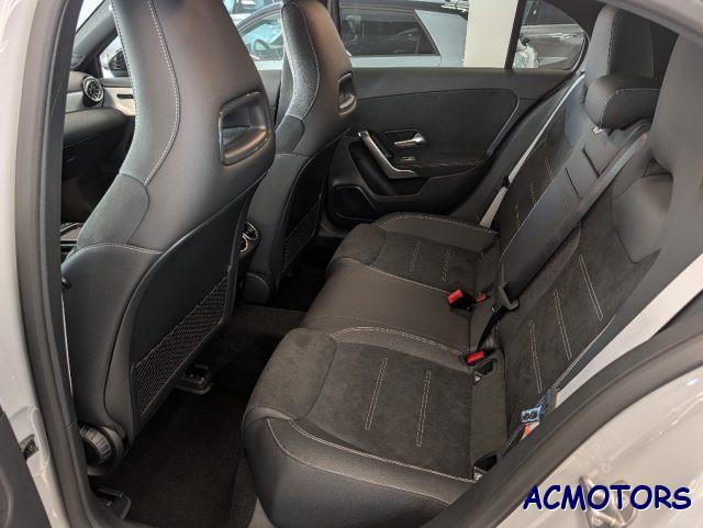 MERCEDES-BENZ A 200 Automatic AMG Line Premium