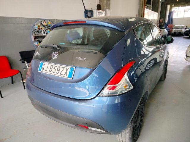 LANCIA Ypsilon 1.0 FireFly 5 porte S&S Hybrid Silver