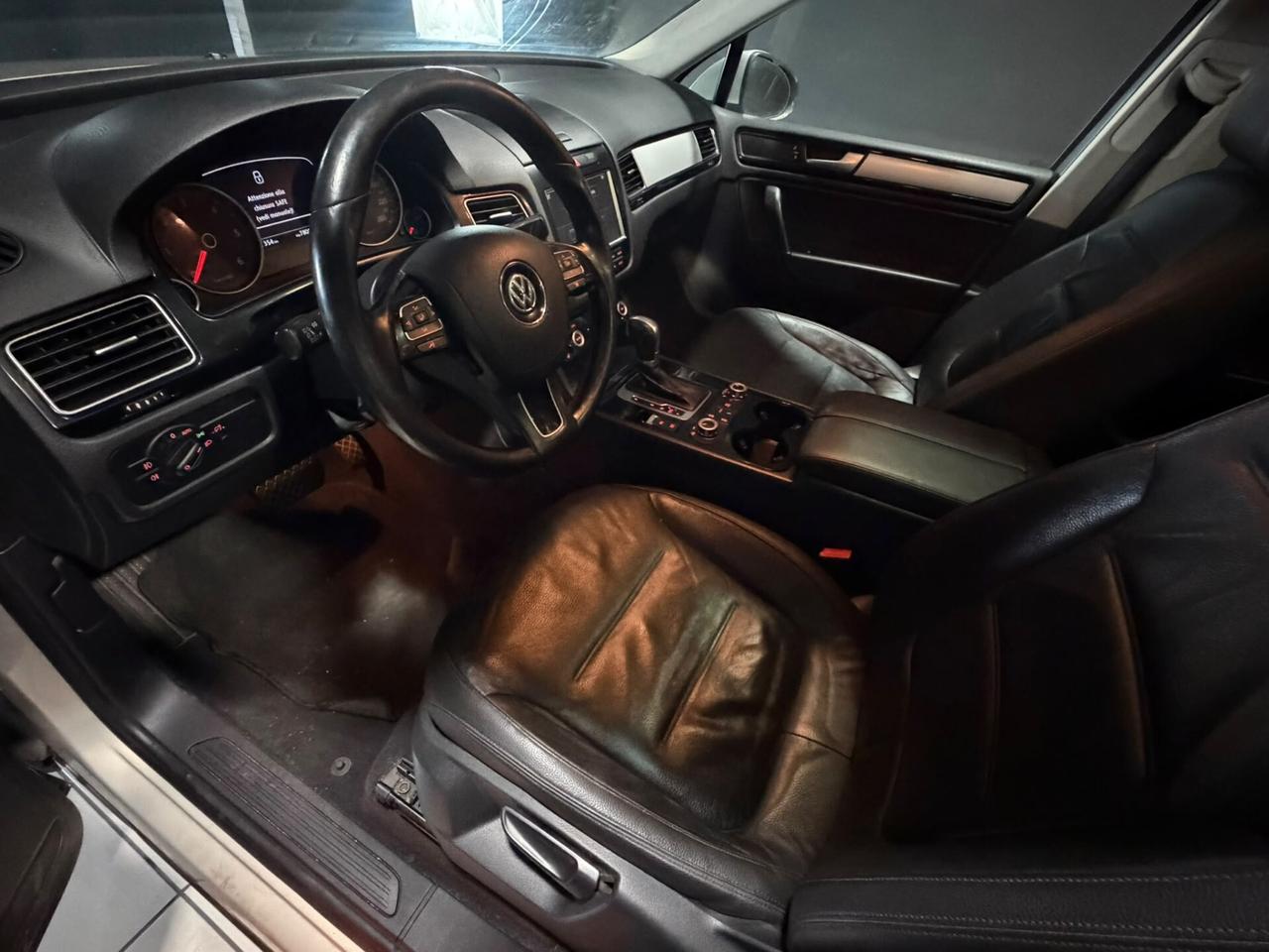 VOLKSWAGEN TOUAREG DEL 2015 3.0 V6 4X4 AUTOMATICA SUPERFULL