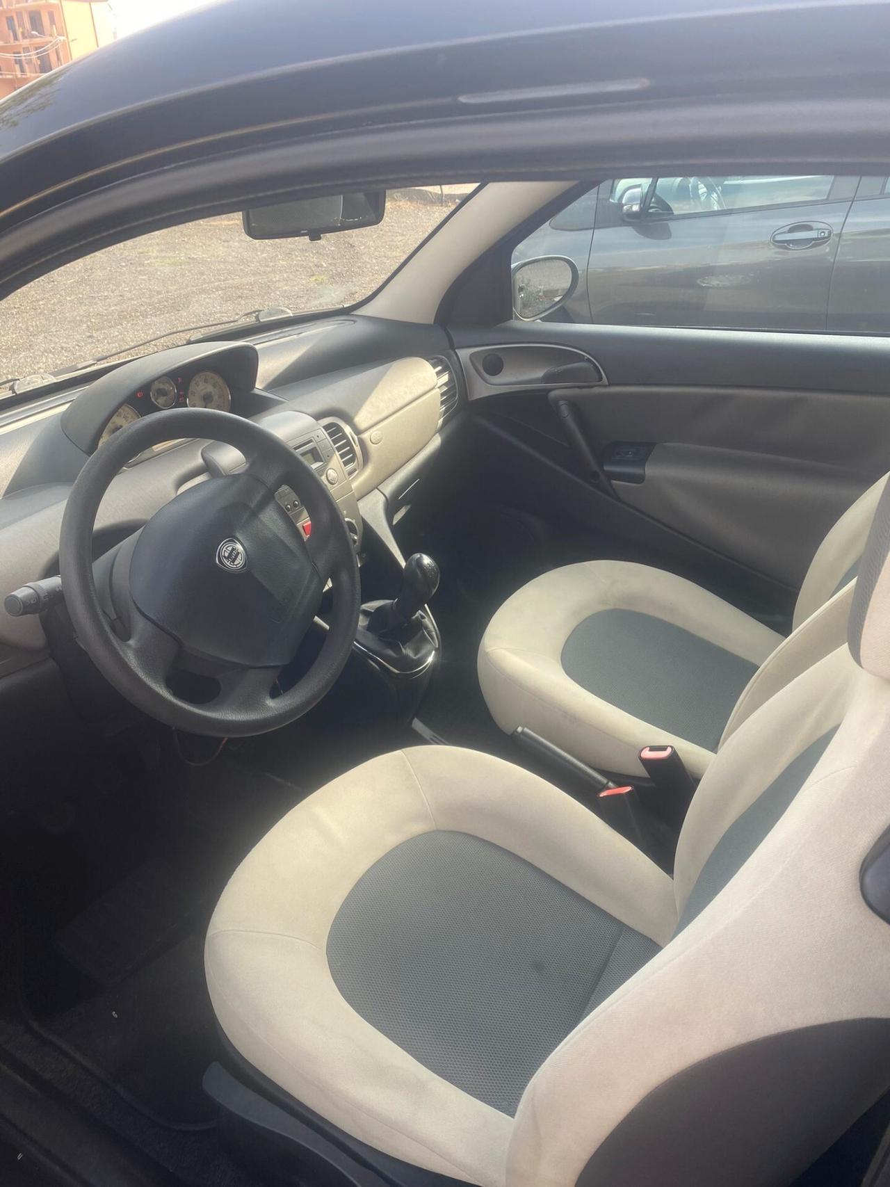 Lancia Ypsilon 1.3 Multijet 16V Platino