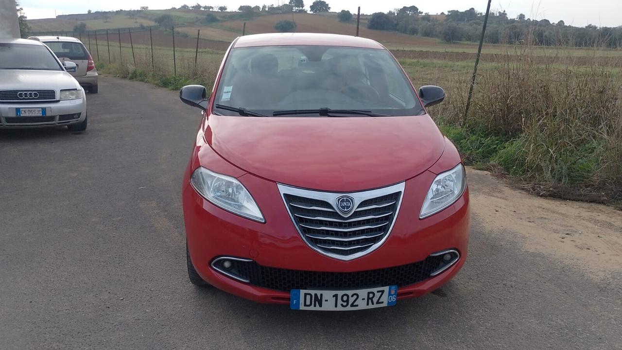 Lancia Ypsilon 1.2 - 2015 PROMO DICEMBRE!