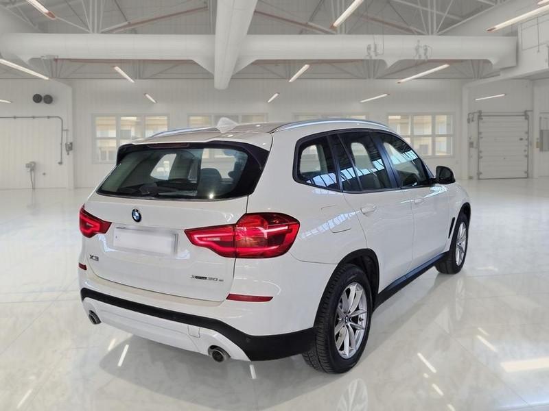 BMW X3 xDrive 30e Business Advantage Autom.