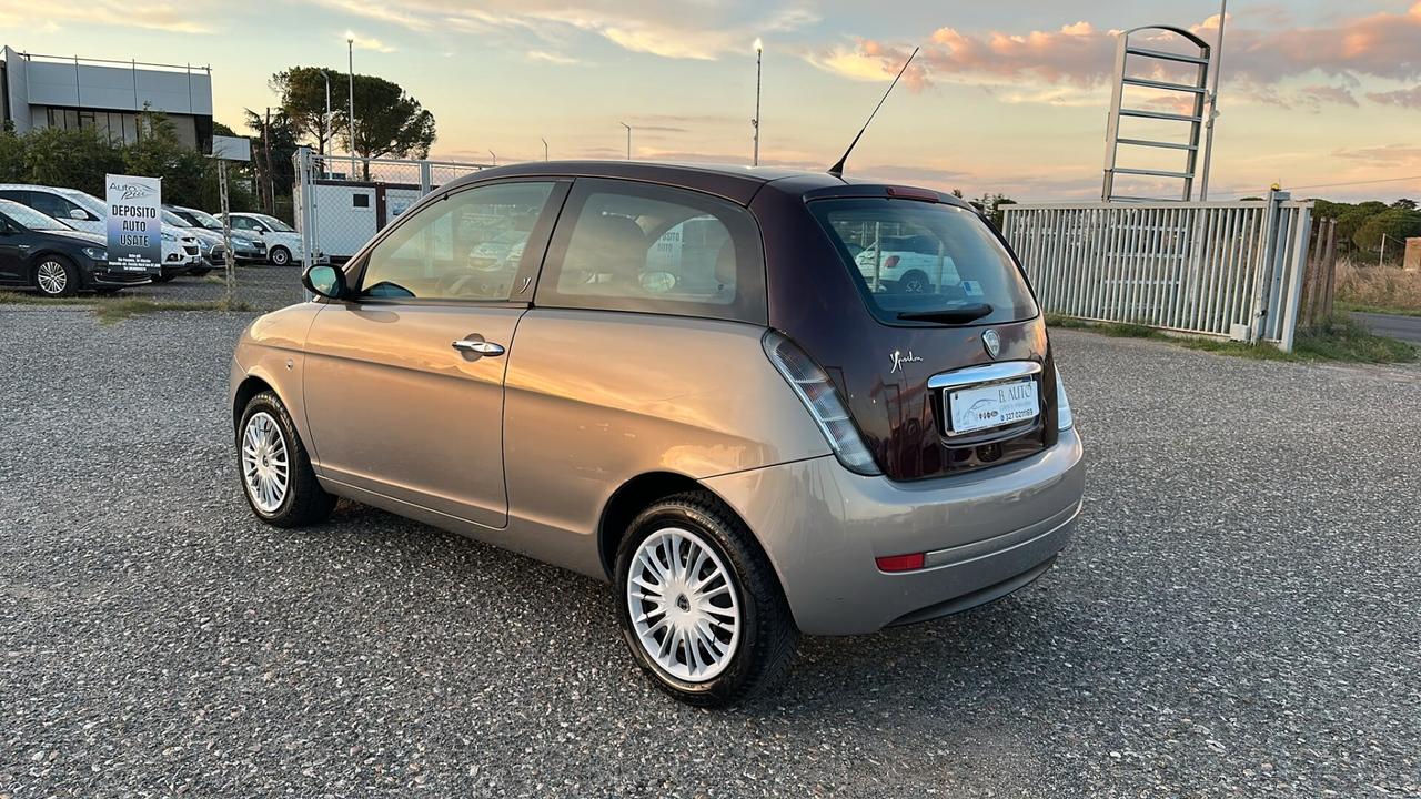 Lancia Ypsilon 1.2 Argento