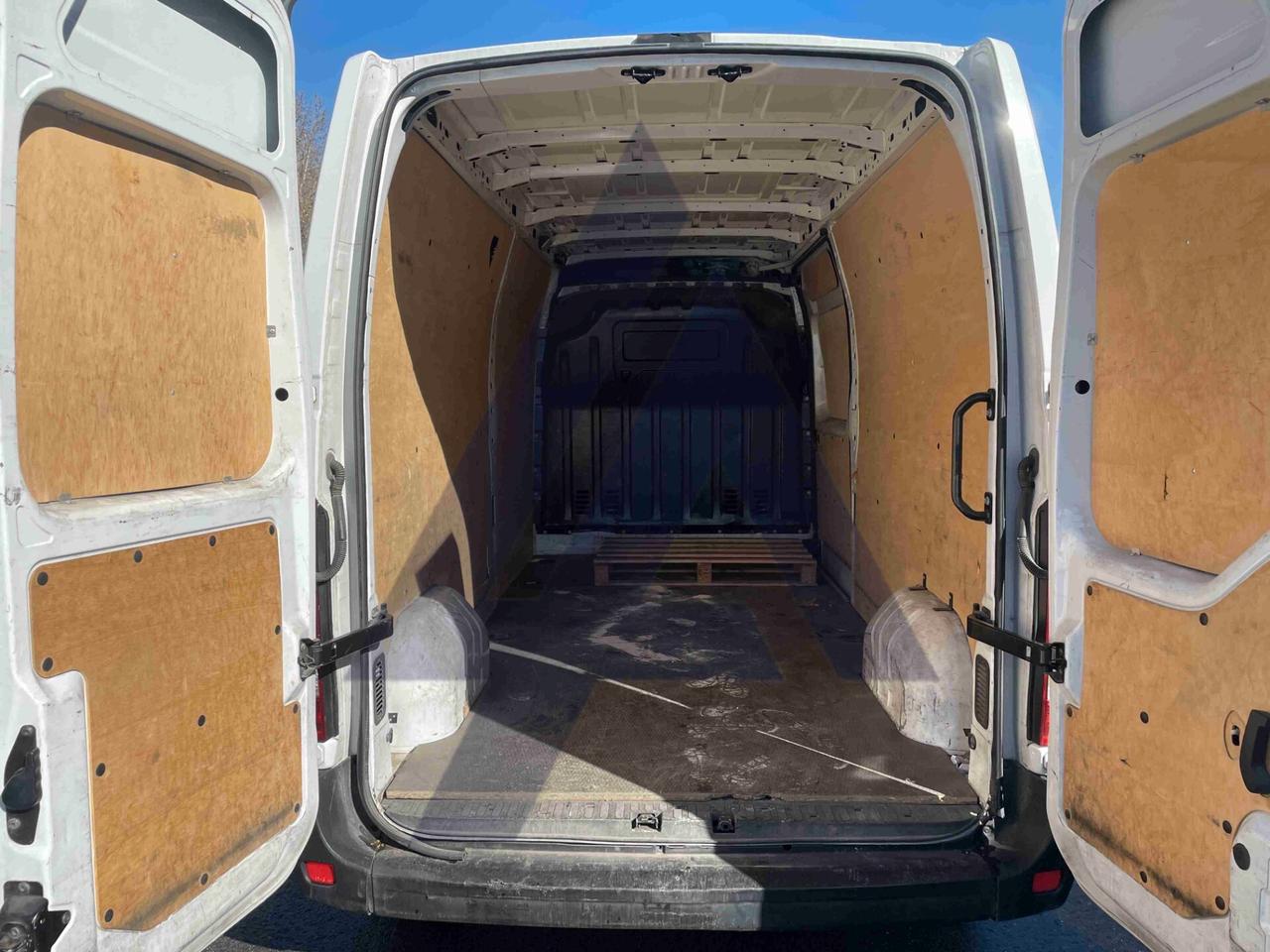Renault Master T35 2.3 dci 135cv L3H2 Ice