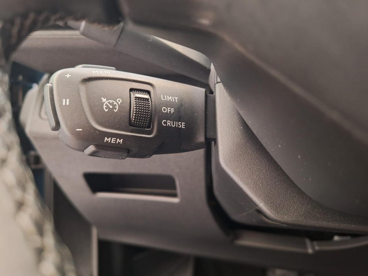 Peugeot 3008 BlueHDi 130 S&S EAT8 Allure Pack