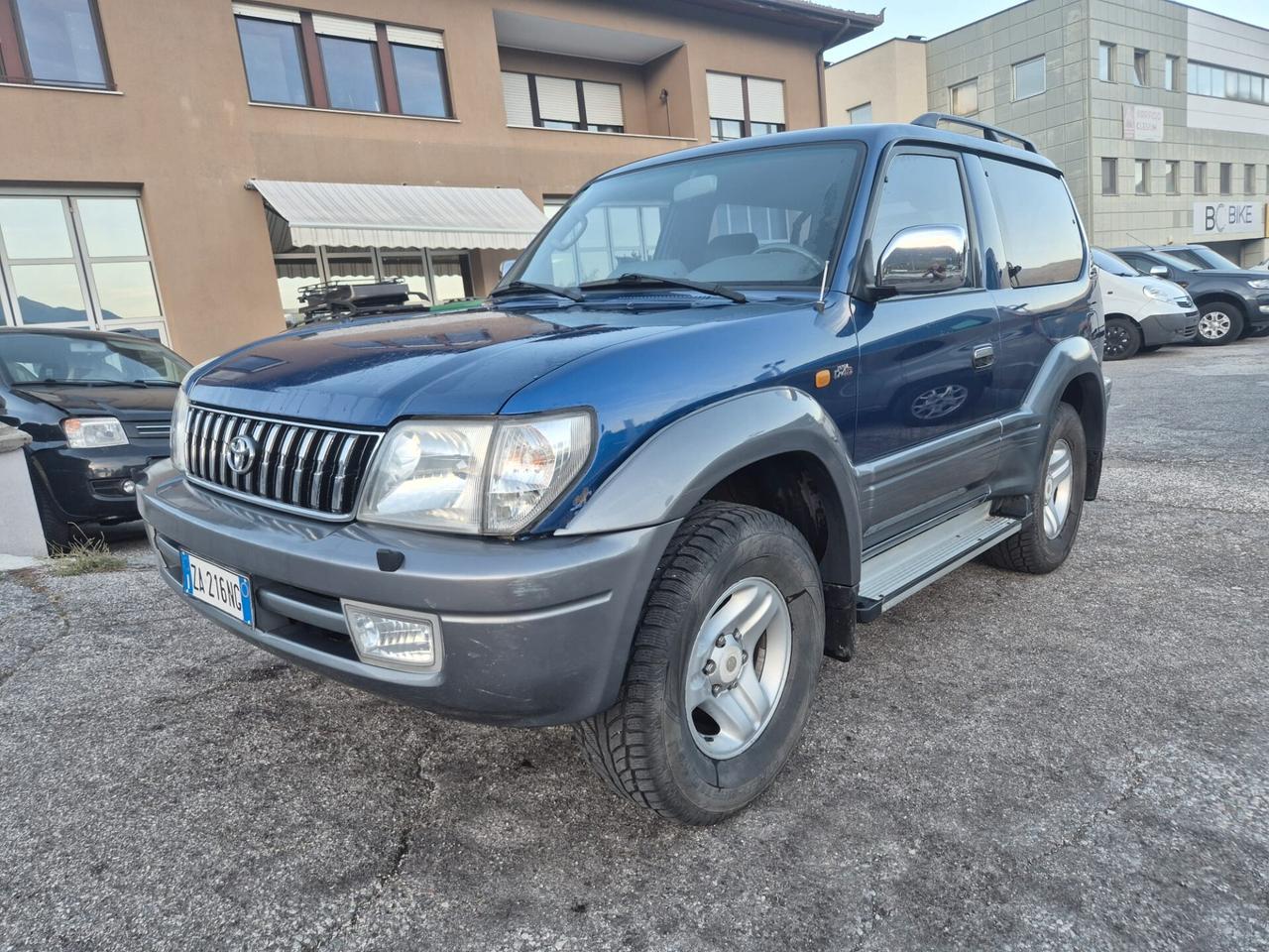 TOYOTA LAND CRUISER