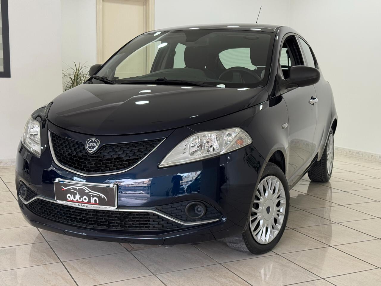 Lancia Ypsilon 1.2 69 CV 5 porte Gold