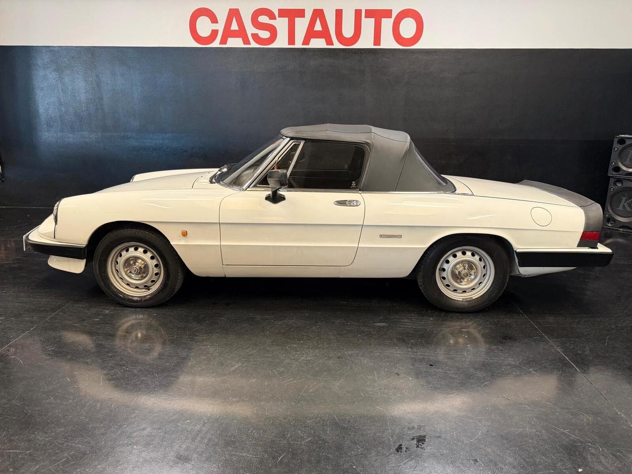 Alfa Romeo Duetto Spider 1.6
