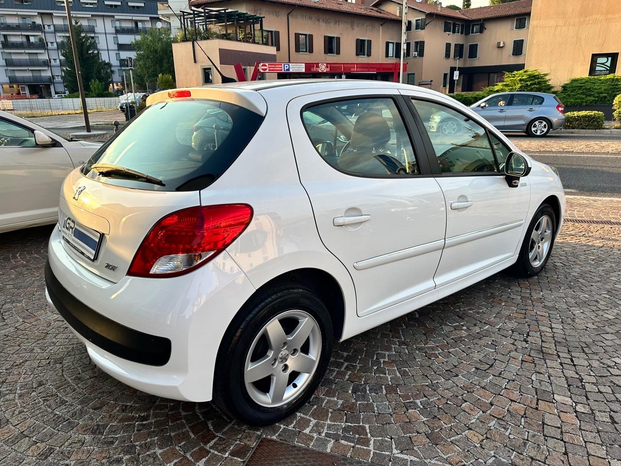 Peugeot 207 1.4Bz 95CV 5p. X Line -Uniproprietario