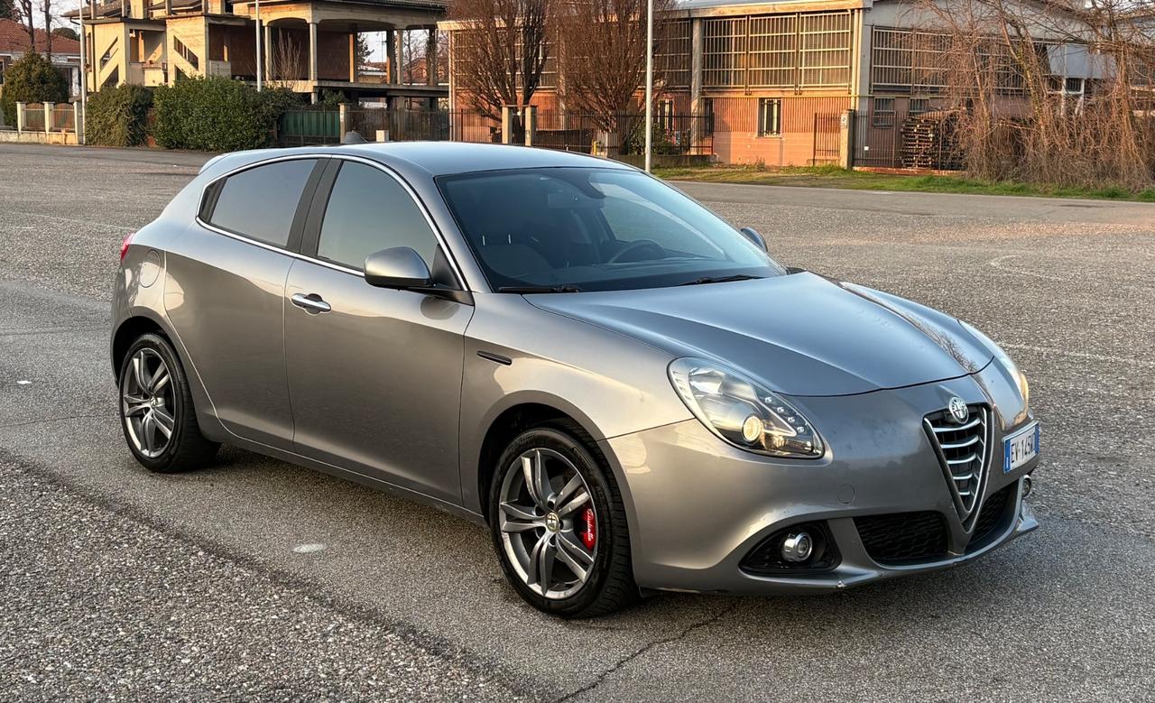 Alfa Romeo Giulietta 1.6 JTDm-2 105 CV Distinctive