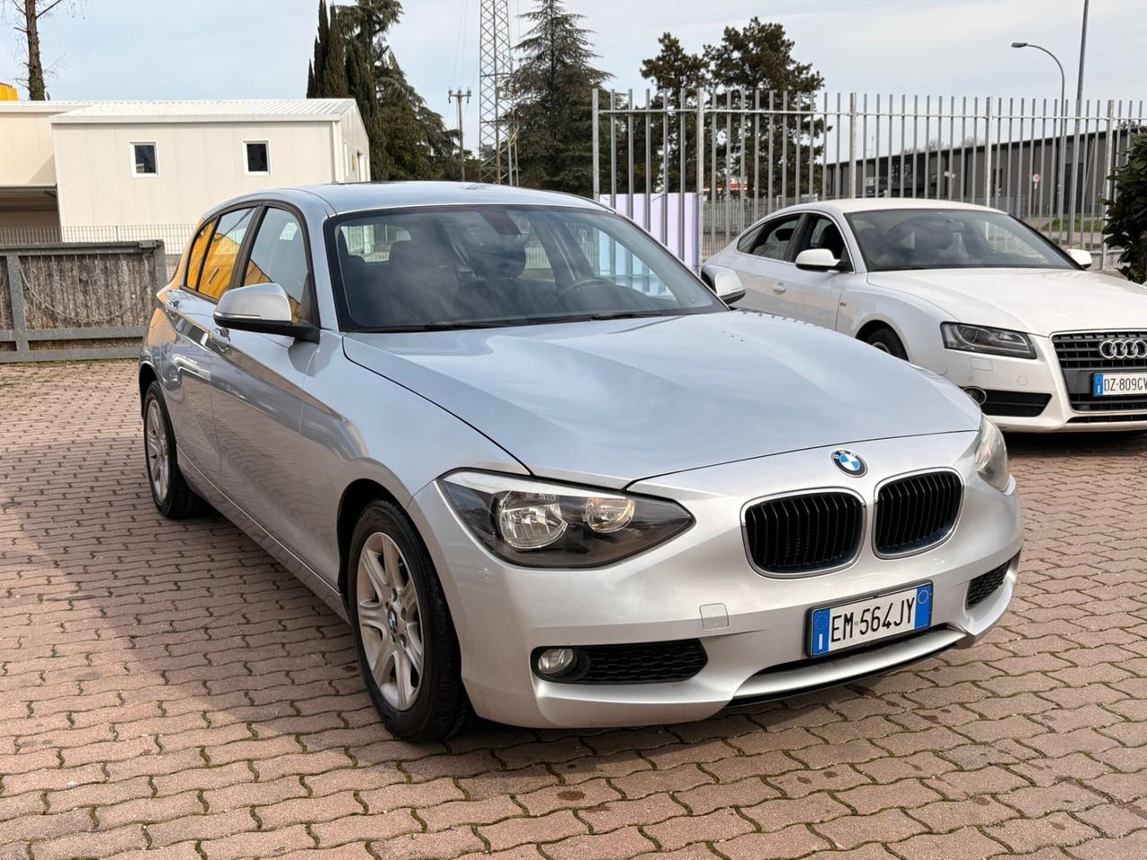Bmw 116 116d 5p. Urban