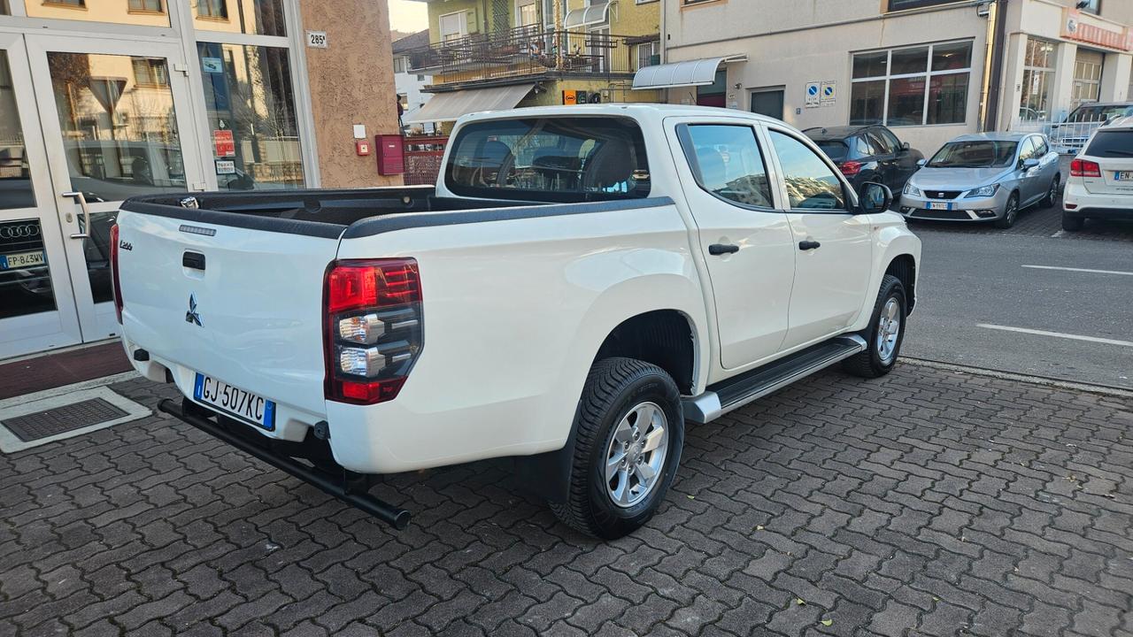 Mitsubishi L200 2.3 DI-D 150CV 4WD DOUBLE CAB INTENSE N1 + IVA