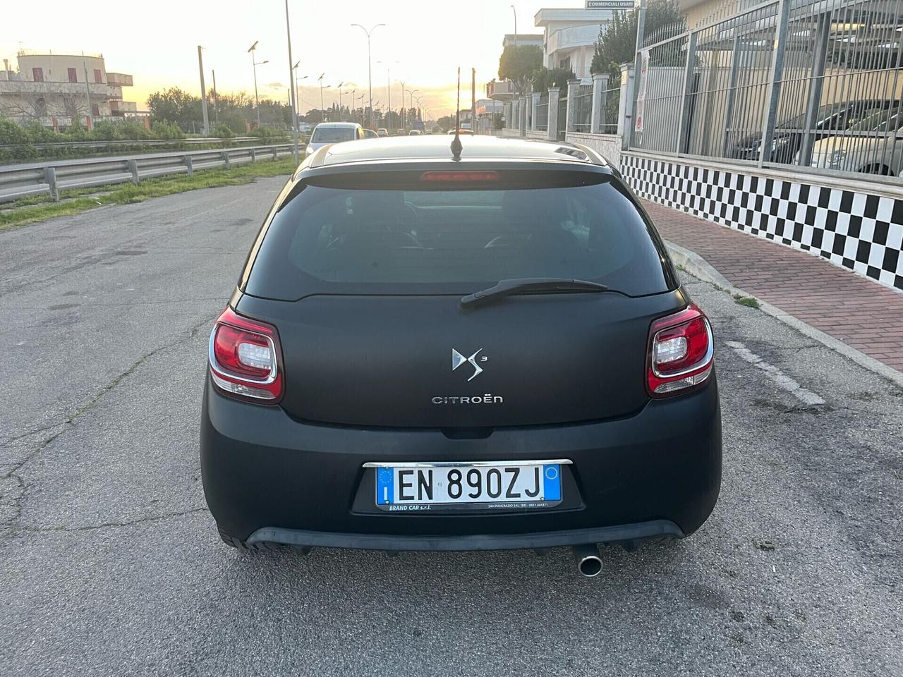 Ds DS3 DS 3 1.4 HDi 70 Just Black Unipro 2012