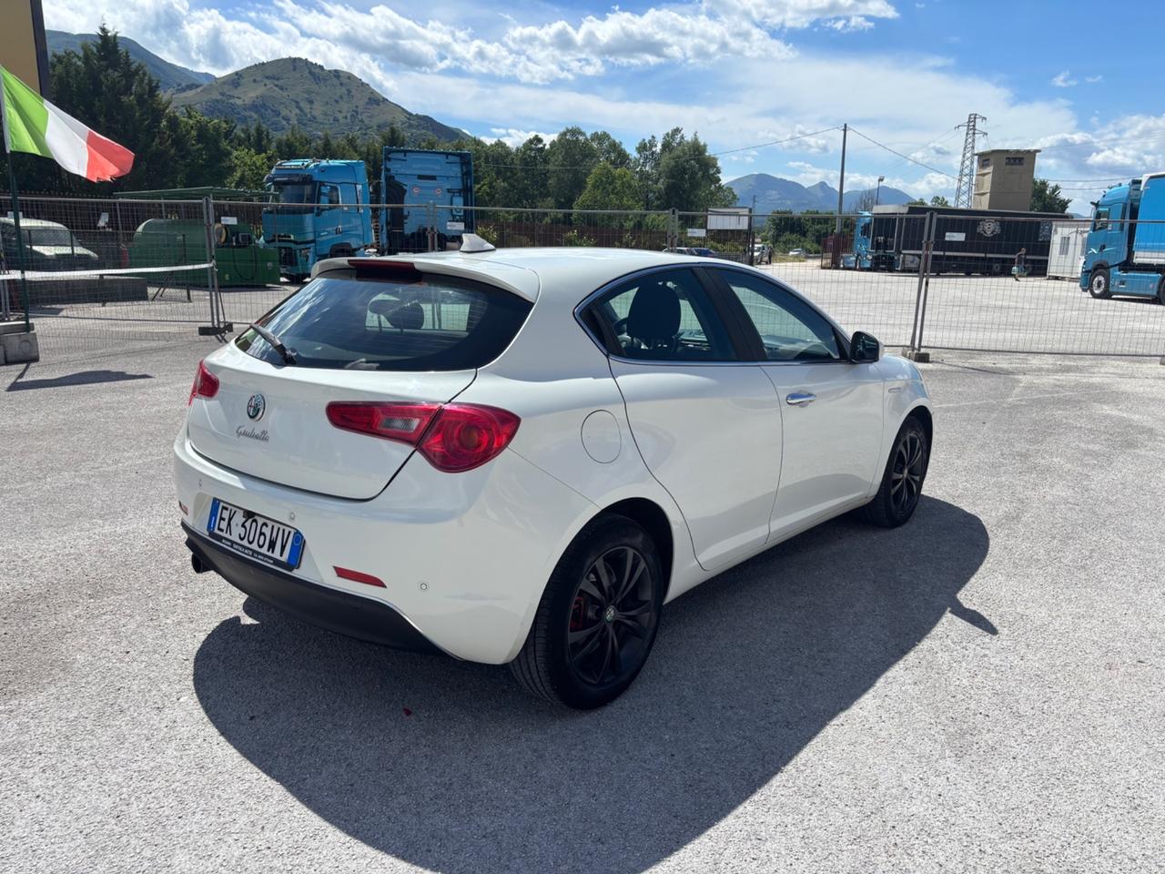 Alfa Romeo Giulietta 1.6 JTDm-2 105 CV Exclusive