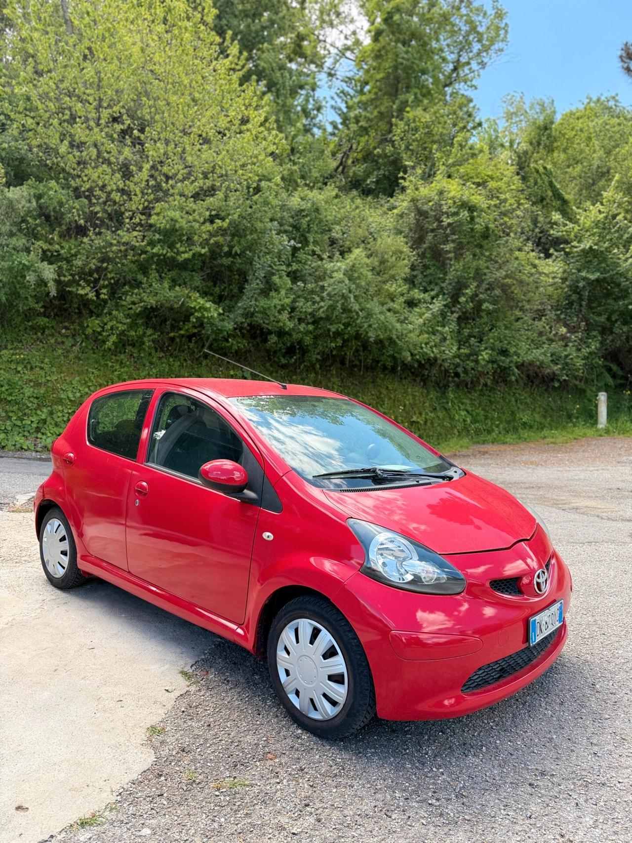 Toyota Aygo 1.0 12V VVT-i 5 porte Now