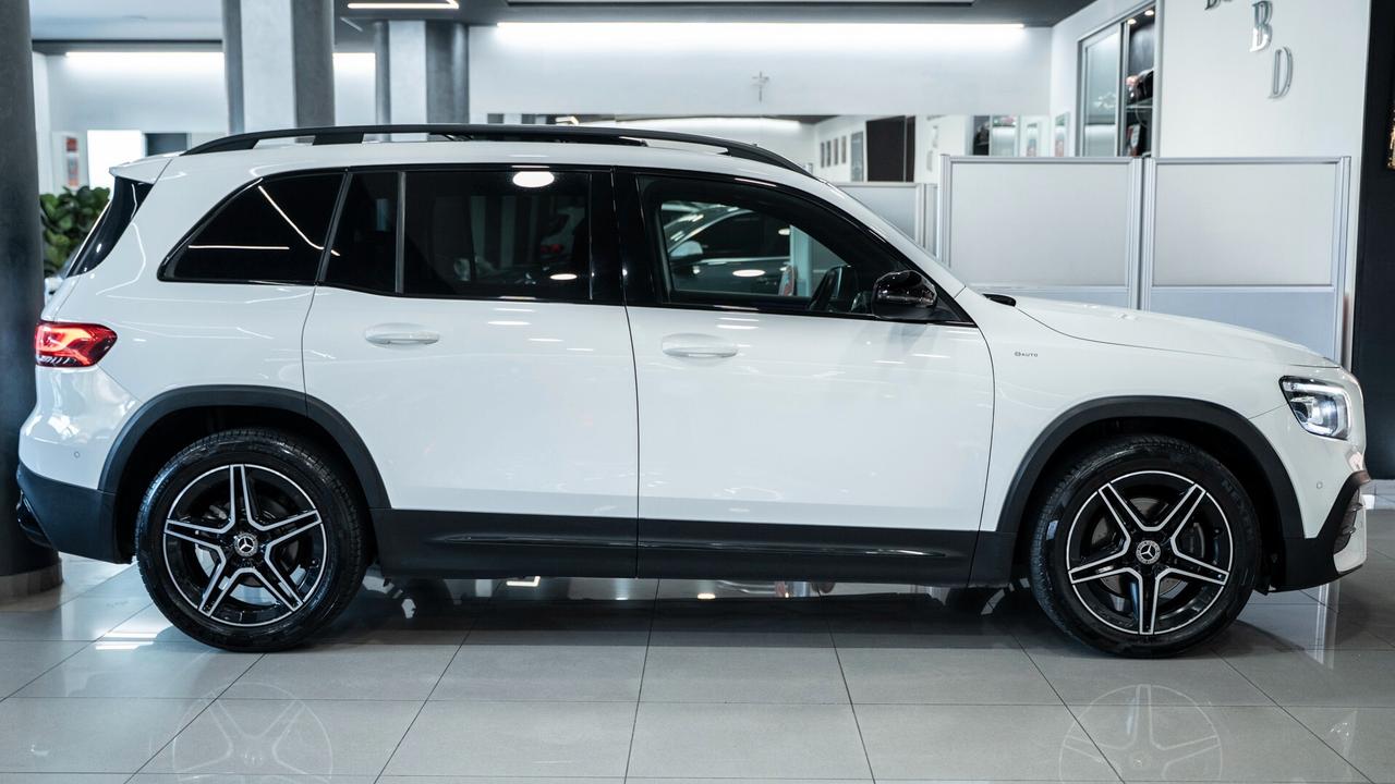 Mercedes-benz GLB 200 D PREMIUM PLUS AMG TETTO PACK LUCI XENO NAVI FULL OPTIONAL