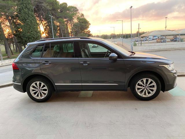 VOLKSWAGEN Tiguan 2.0 TDI 150 CV SCR DSG Life