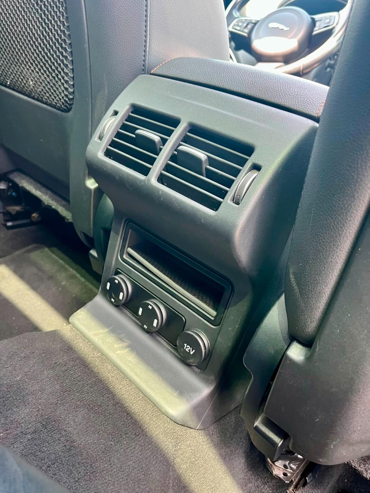 Jaguar F-Pace 2.0 D 180 CV AWD Portfolio