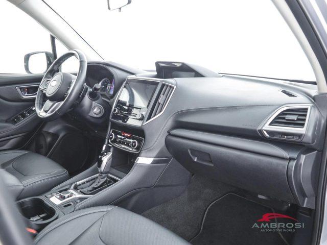 SUBARU Forester 2.0i e-boxer Premium lineartronic