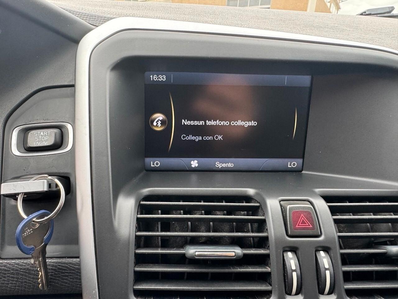 Volvo XC 60 XC60 D5 AWD Geartronic Kinetic