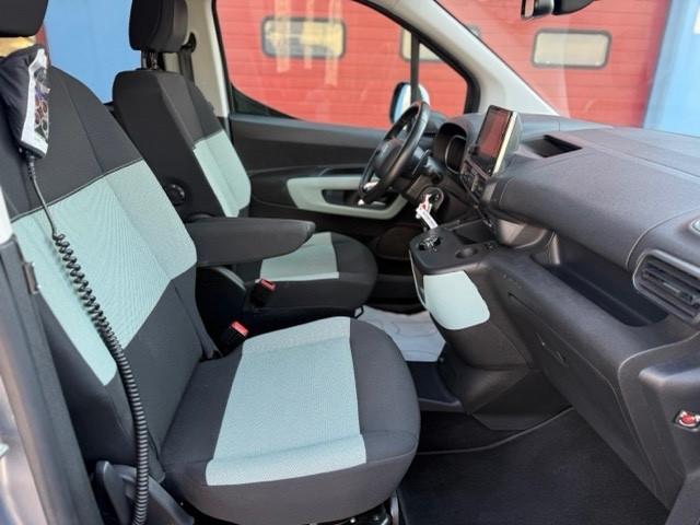 Citroen Berlingo Auto per disabili - sedile uscente Fadiel