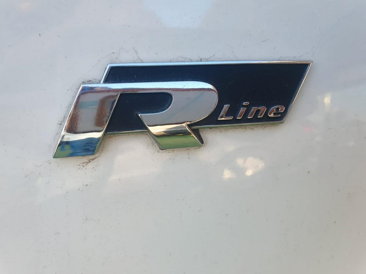 Volkswagen Golf 1.6 TDI DPF 3p. Comf. BlueM. Tech. R Line
