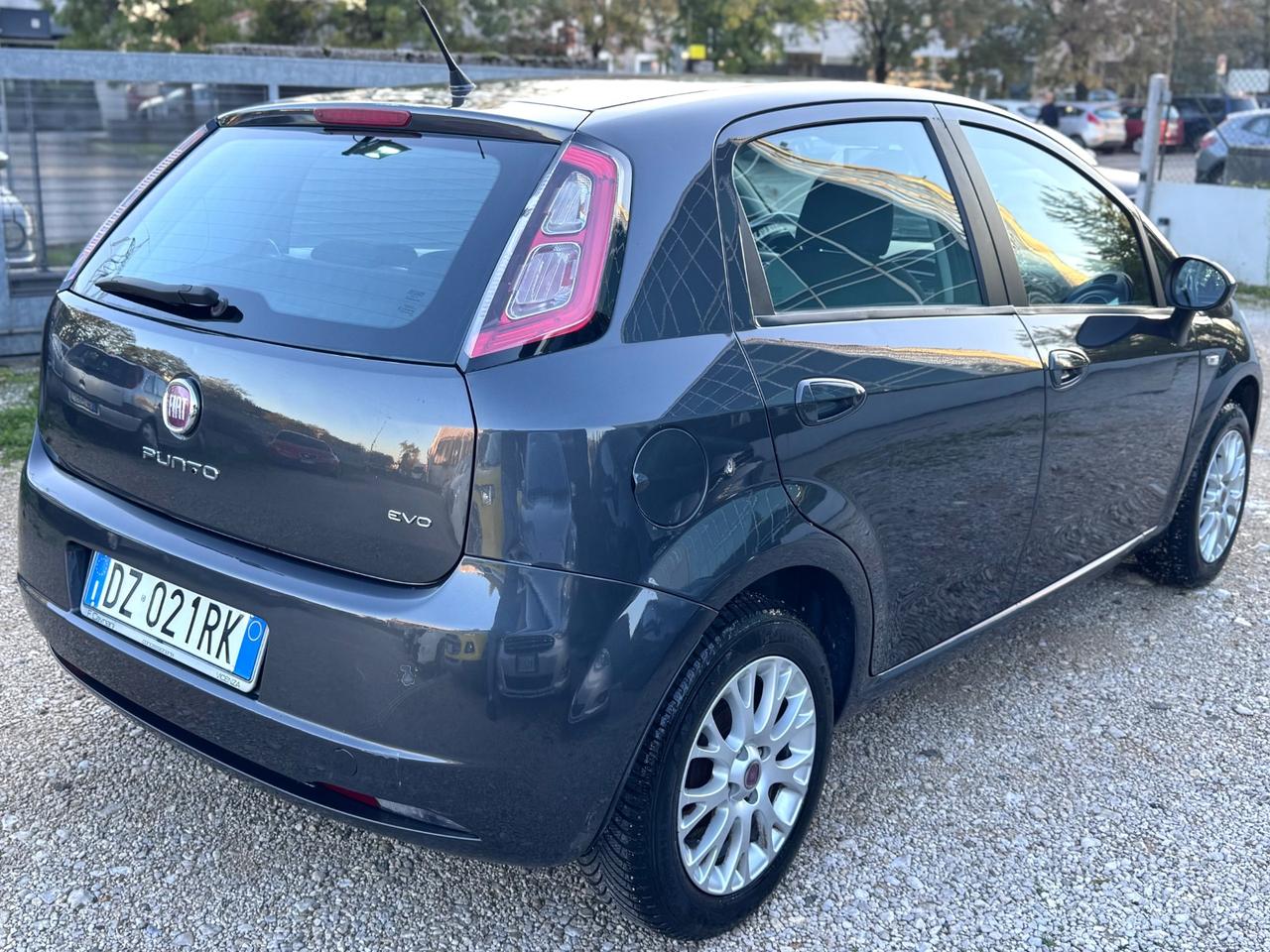 Fiat Punto Evo 1.2 Benzina 65cv - 97.000km neopate