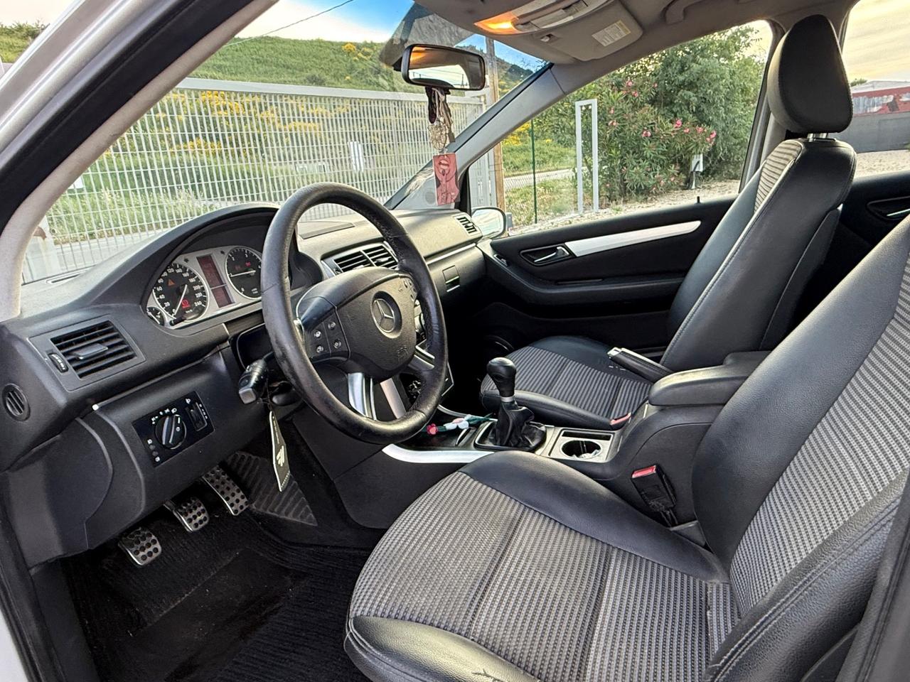 Mercedes-benz B 180 1.200€ PREZZO SHOCK
