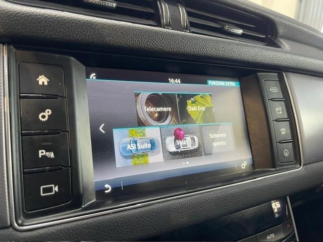 Jaguar XF 2.0 D 240 CV AWD aut. R-Sport