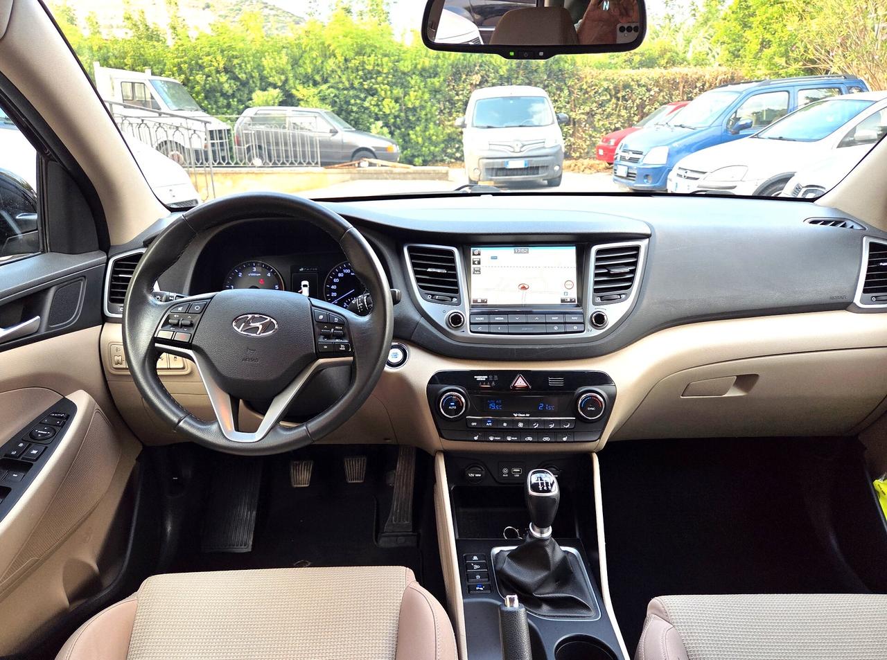 Hyundai Tucson 1.7 CRDi XPossible FULL GARANZIA