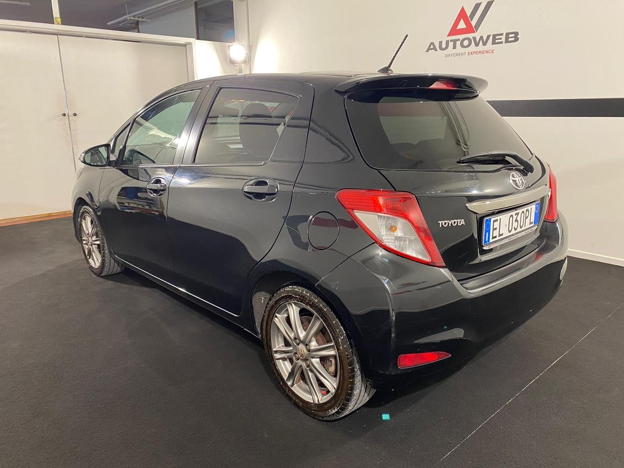 Toyota Yaris 1.3 3 porte *TETTO PANORAMICO*