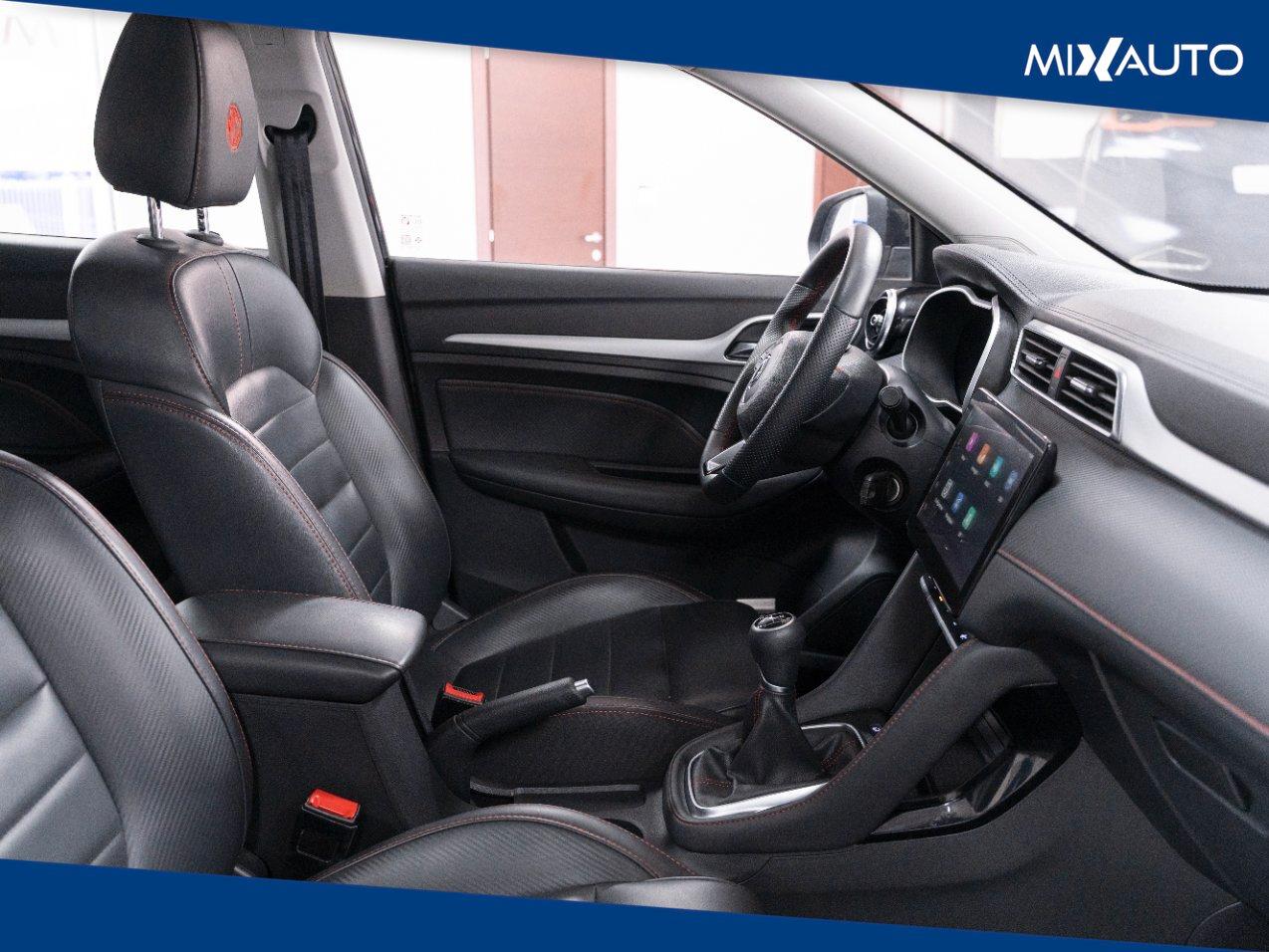 MG ZS 1.5L 5MT Luxury