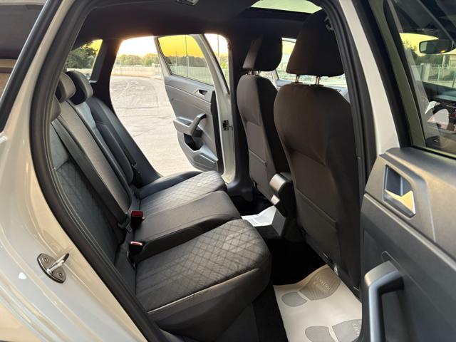 VOLKSWAGEN Taigo 1.0 TSI 110 CV DSG R-Line TETTO APR/PAN