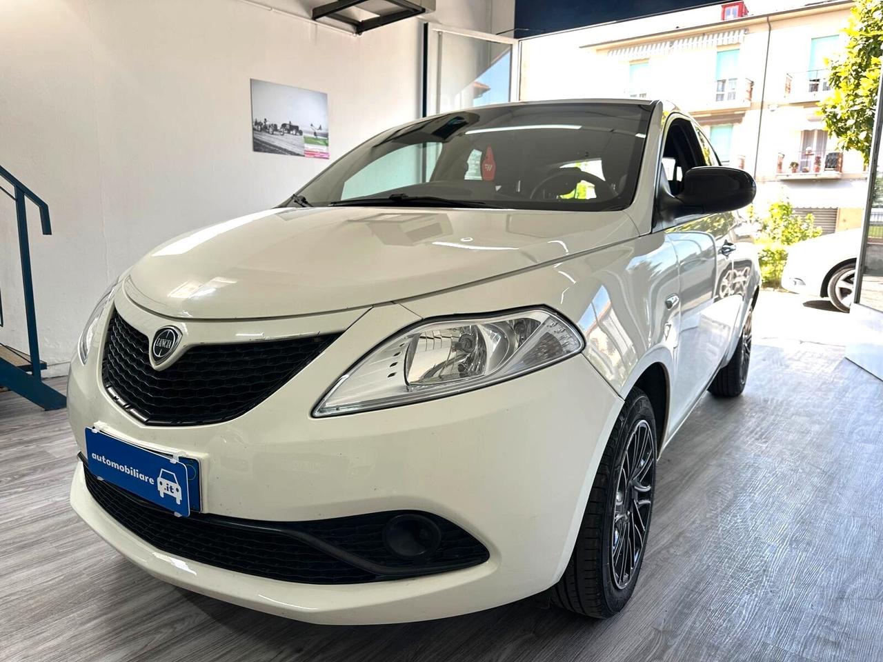 Lancia Ypsilon 1.2 69 CV 5 porte GPL Ecochic Gold