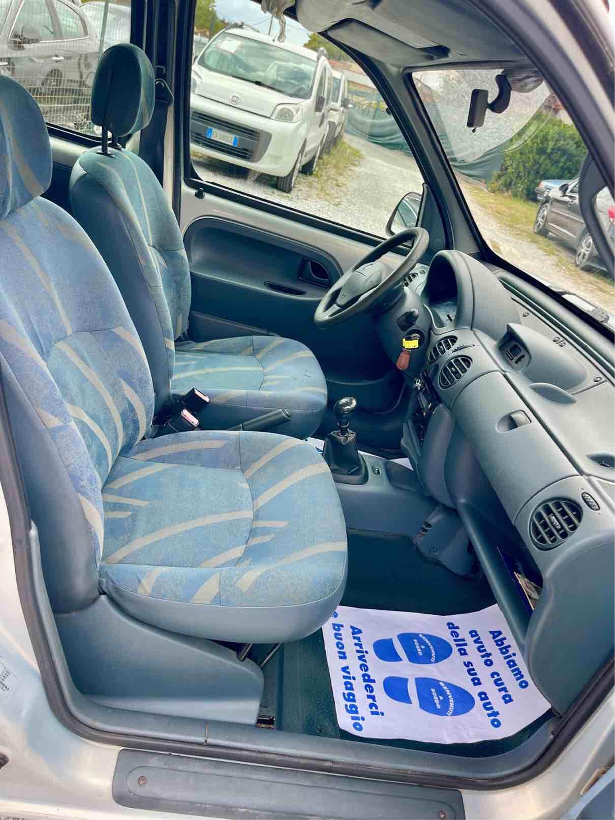 RENAULT KANGOO - 5 POSTI -